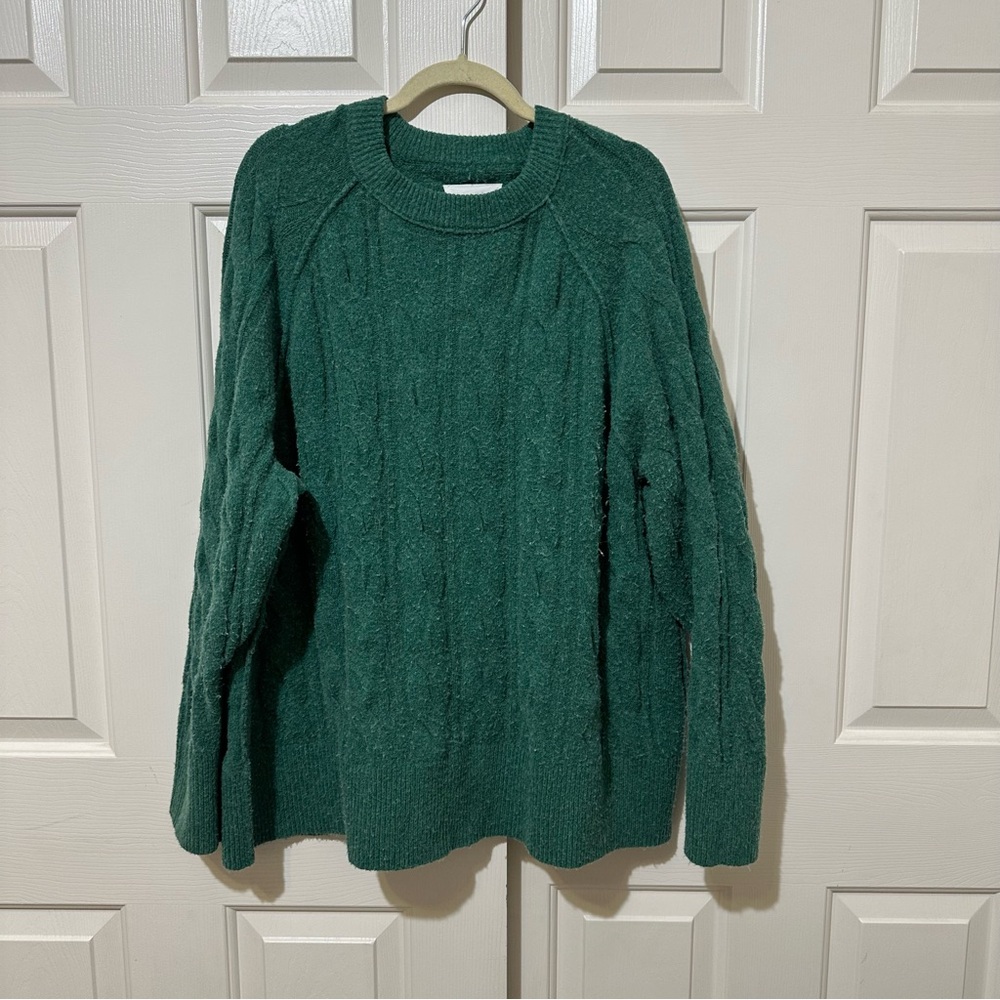 Aerie Unreal Green Cable Knit Sweater Size L Oversized Crew Neck Long Sleeve